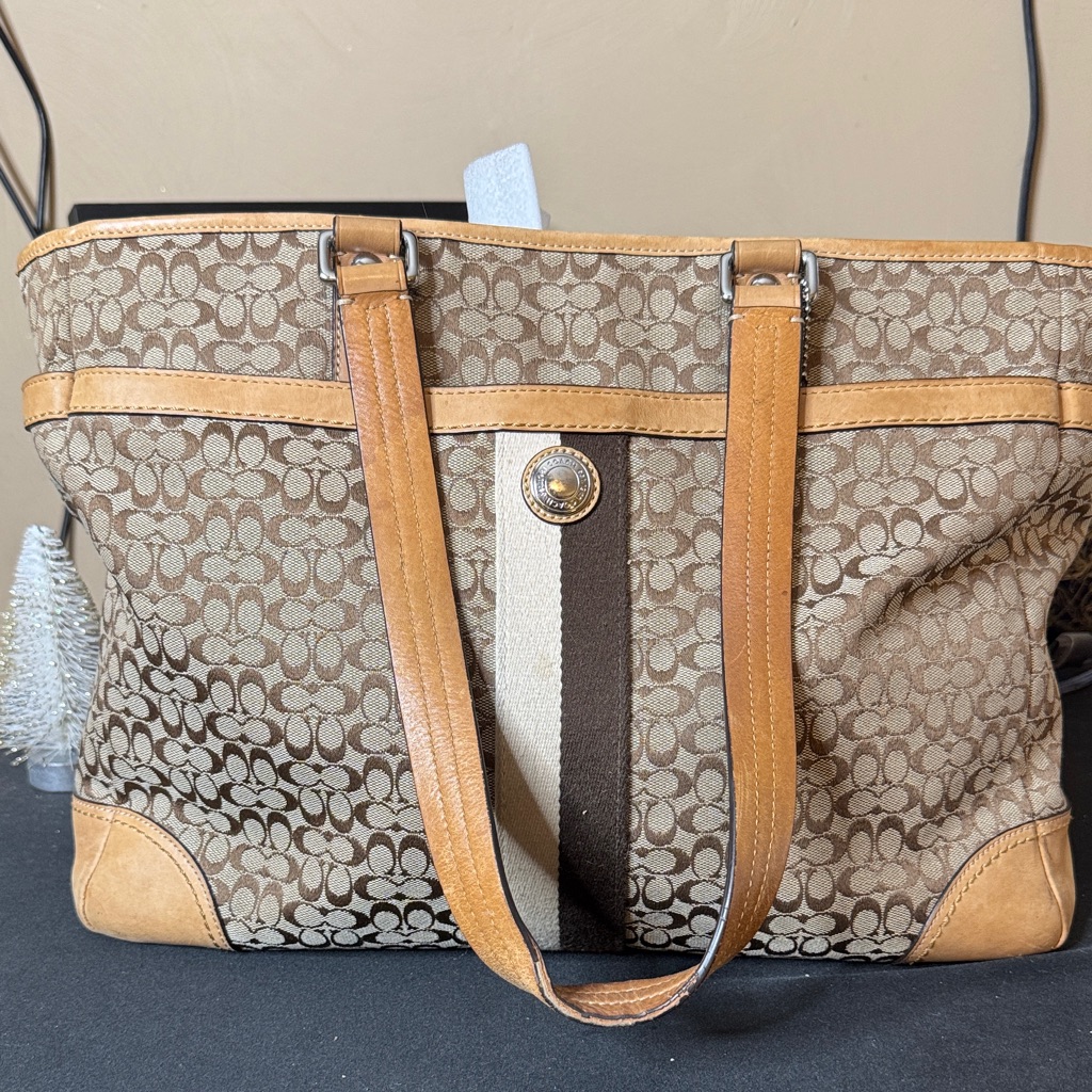 Coach Signature Tote In Brown And Tan